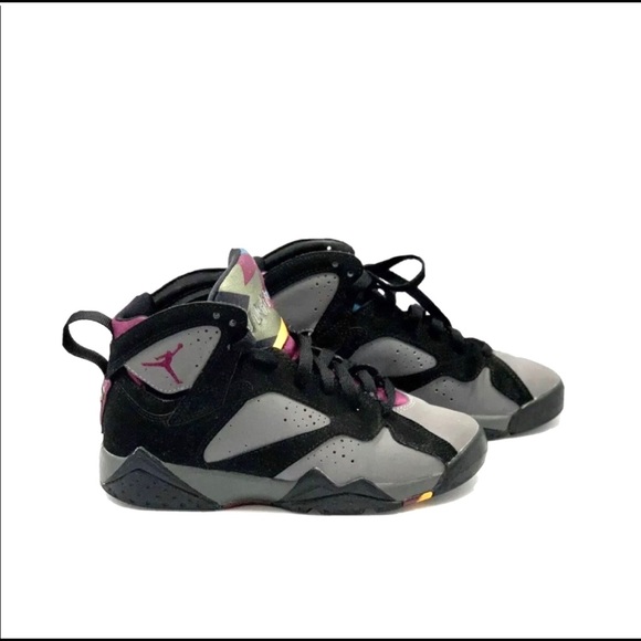 Boy’s Retro Air Jordan’s - Picture 5 of 5